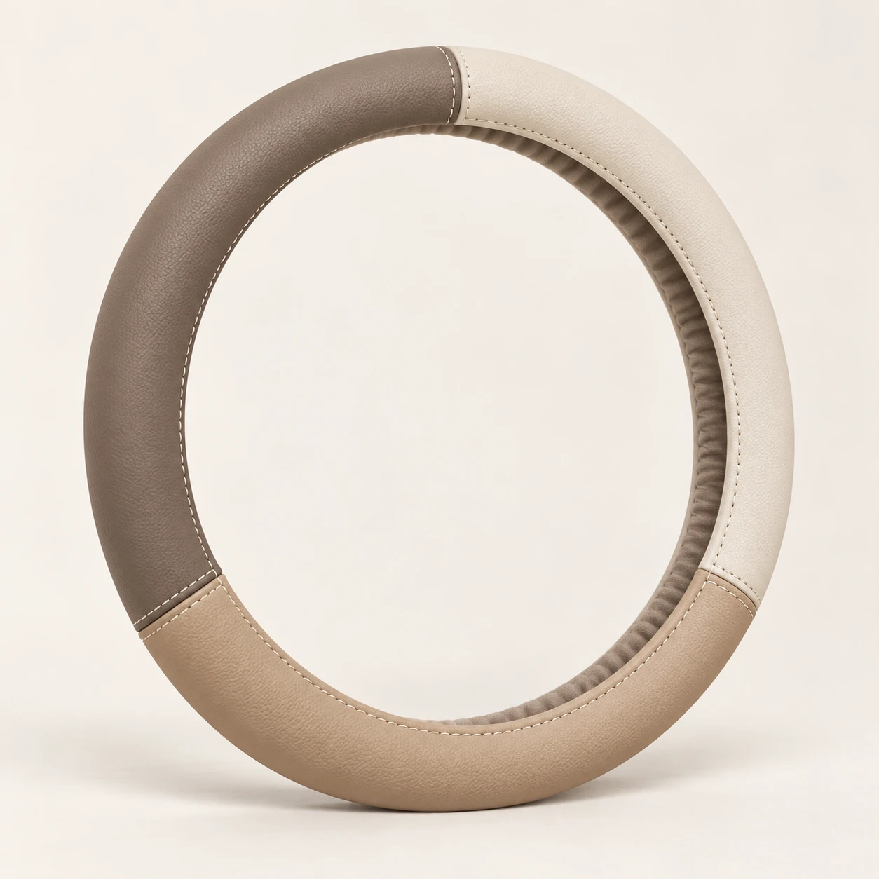 Atelier Signature Curve steering wheel cover in Taupe / cream / clay